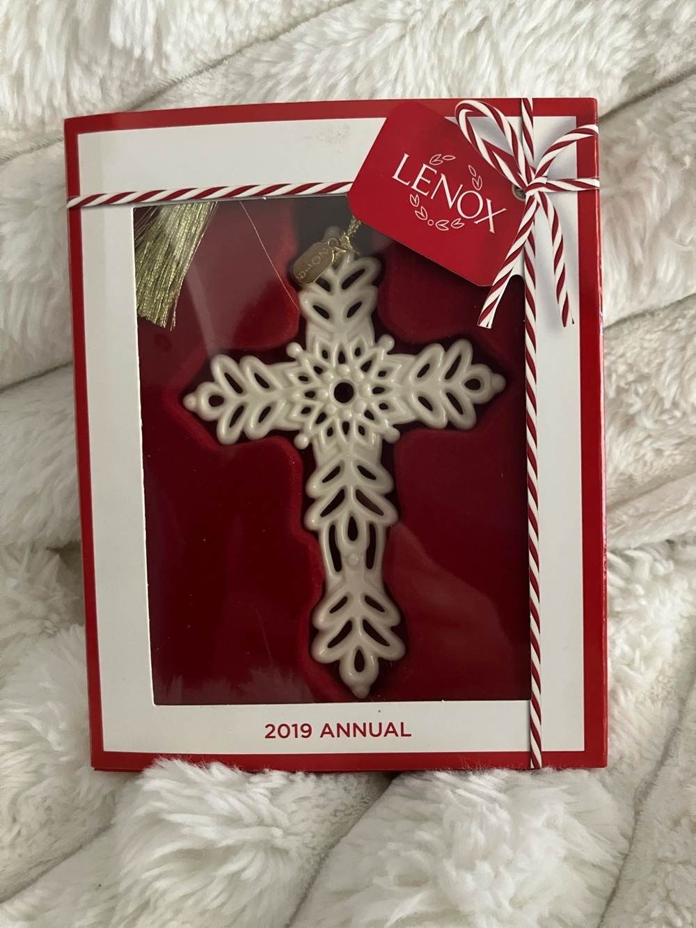 Lenox White Fine Porcelain Snowflake Cross Ornament